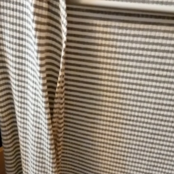 Light Open Front Cardigan - Picture 2 of 3